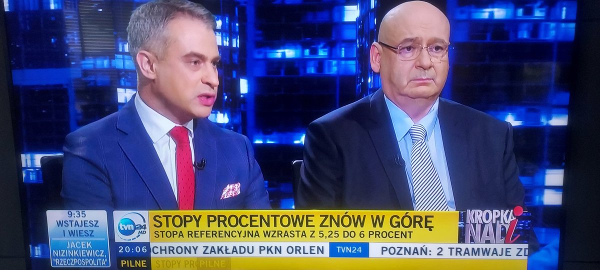 sylwiabuzniak's tweet photo. Samotna matka nie będzie w stanie utrzymać swojej rodziny, przez rosnace kredyty @KGawkowski  w @KropkaNadI 

@RodziceAd https://t.co/hFpBKGmL1T