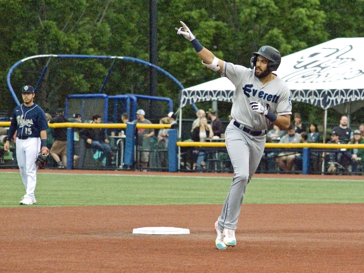 EverettAquaSox's tweet photo. AquaSox win 7-1 on Tuesday night. Thanks
@jeffplaysball for the photos. https://t.co/EQgFSvdrU9