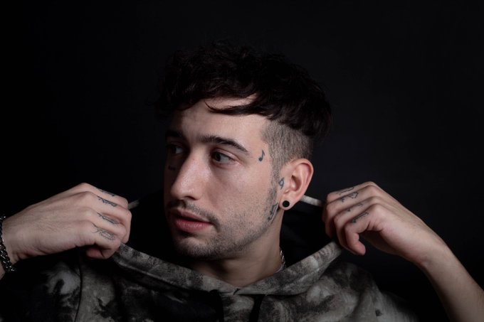 LINK A TODAS MIS REDES +18 https://t.co/iT2bC8ZaMd https://t.co/tsji2REfgL