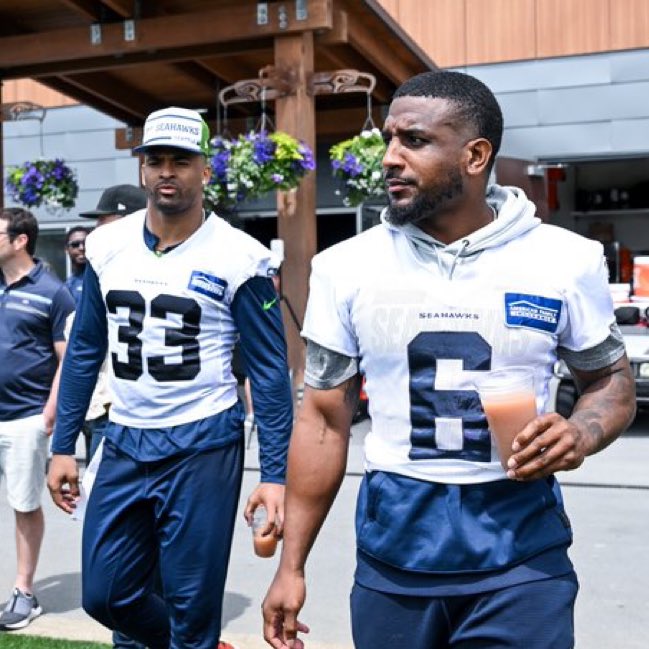 The 2 best safeties in the NFL are both on the Seahawks 🤤