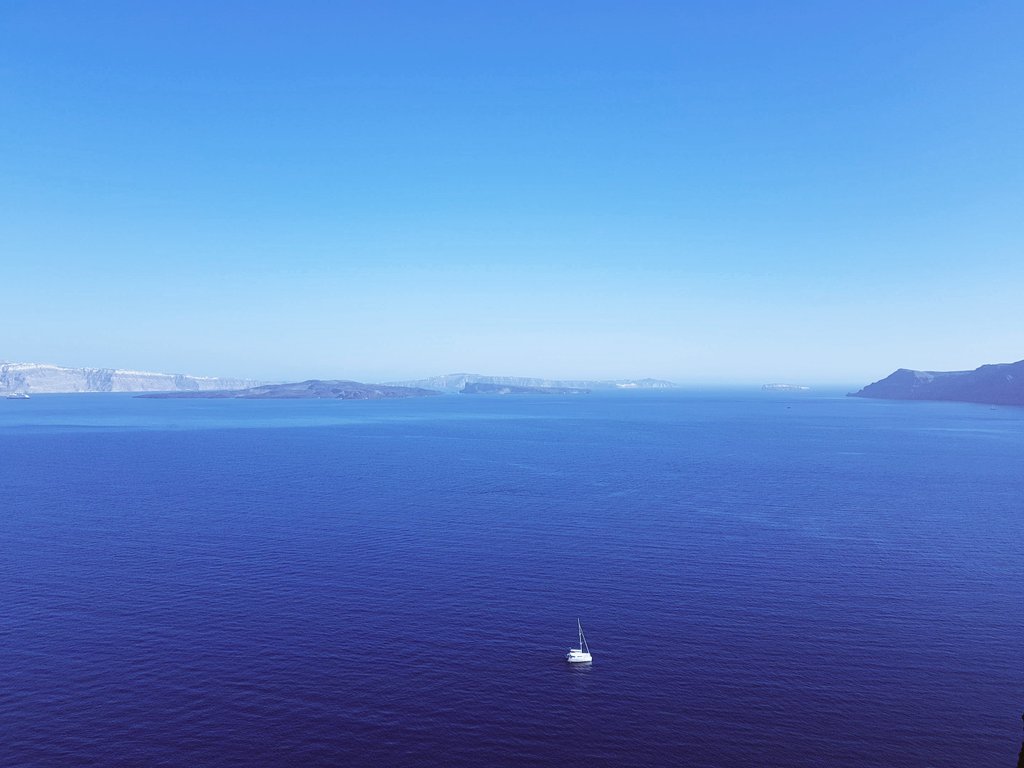 iris_nguyen88's tweet photo. Happy #WorldOceansDay!
Let's join hands to #SaveOurOcean and our future. 💙🌎 #BeatPlasticPollution #TeamSeas #OceanCleanup @Green_Beli https://t.co/o3NAJVtto7