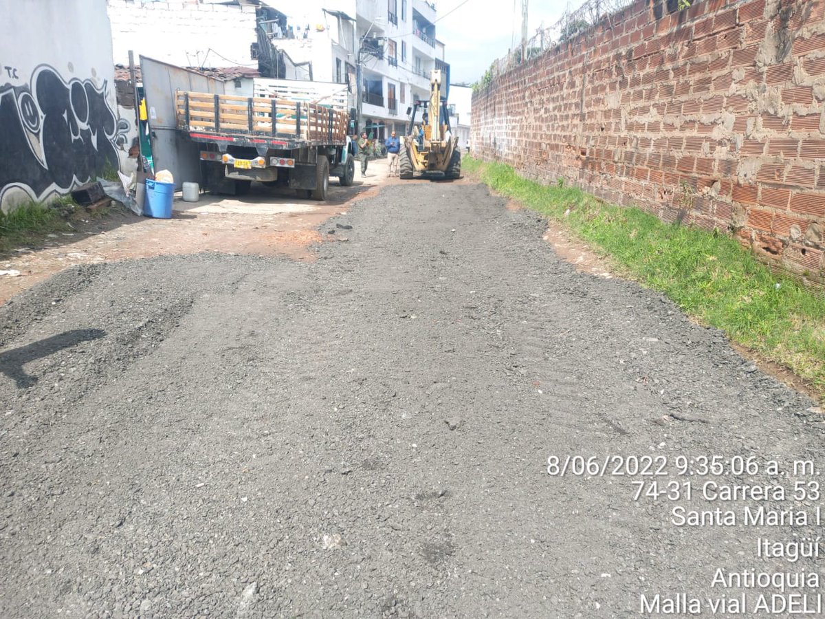 OsvalConcejal's tweet photo. Seguimos trabajando en pro de la comunidad. De la mano de la alcaldía de Itagüí logramos mejorar y embellecer el entorno de nuestro municipio, específicamente la Calle 73 Carrera 53 sector Santa María. https://t.co/nQFvhwIwTH