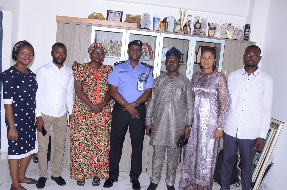 #PHOTONEWS: The Force Public Relations Officer, CSP Olumuyiwa Adejobi, mnipr, mipra, today June 8, 2022, received the Executives of the Nigerian Library Association, FCT Chapter, led by the Chairperson, Mrs Shade Bello Adepoju, at the Force Headquarters, Abuja.