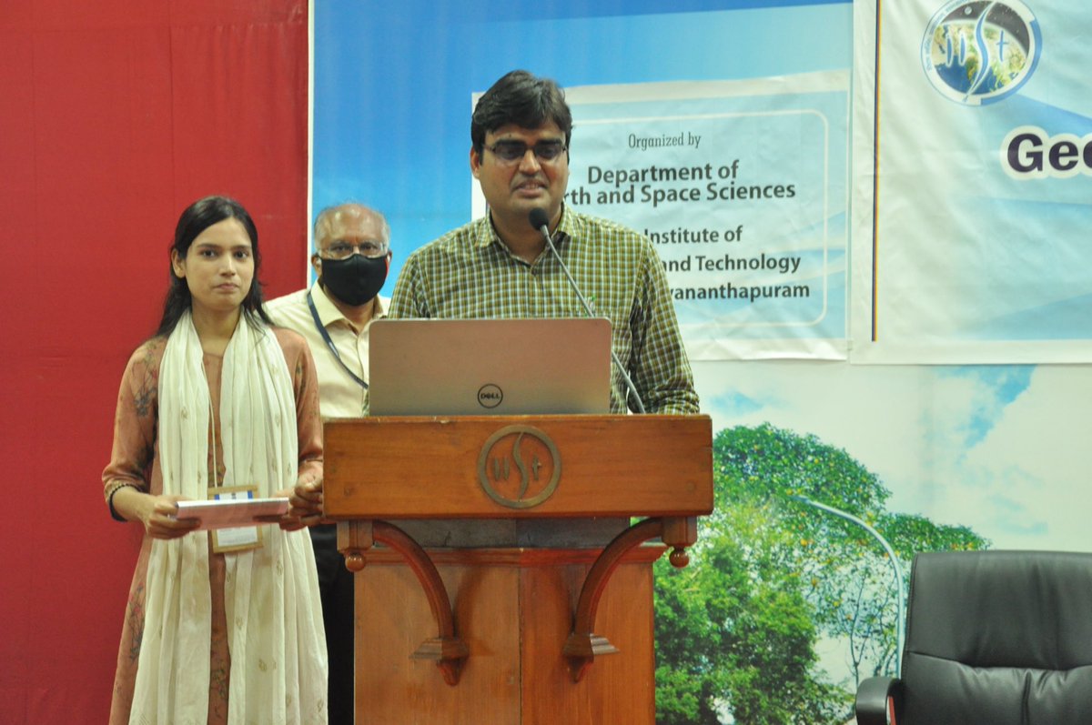 Vinay_goyal2016's tweet photo. Speaking on the topic “Geo-Enabled Technological  Solutions For Realising SMART CITIES” organised by Department of Earth and Space Sciences,Indian Institute of Space, Science and Technology, Department of Space, Government of India. 
@IIST_Trivandrum
 #SCTL
#smartcities_hua https://t.co/LHq0GSULOD
