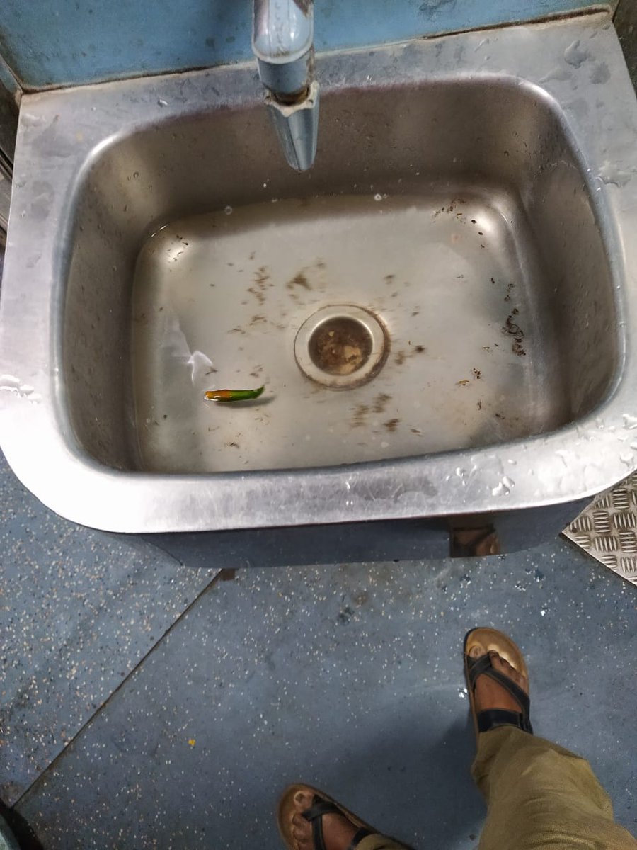Gauravdrm18's tweet photo. Right now my parents are travelling from Puri to Howrah in Puri Howrah Express (12838) they are in B4 coach, there were no electricity supply &amp; Wash Basins are blocked.Please take necessary actions. @RailMinIndia @AshwiniVaishnaw @DRMKhurdaRoad @EastCoastRail https://t.co/Z92eqySsjY