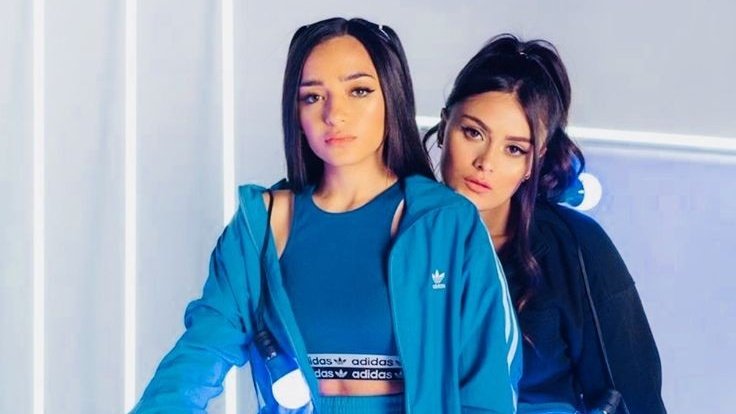 auronvotos's tweet image. ¡AURONERS! Tenemos 2 nuevas alianzas para los MTVMIAW, con el fandom de Calle y Poché y María Becerra! 

Los Hts a utilizar desde ahora de forma fija son los siguientes ⬇️

RT

#PremiosMTVMIAW  #MTVLACOLABJUANAURONIBAI #MTVLAGAMERTORTILLALAND #MTVLAARMARIA  #MTVLAPODCASTBILATERAL