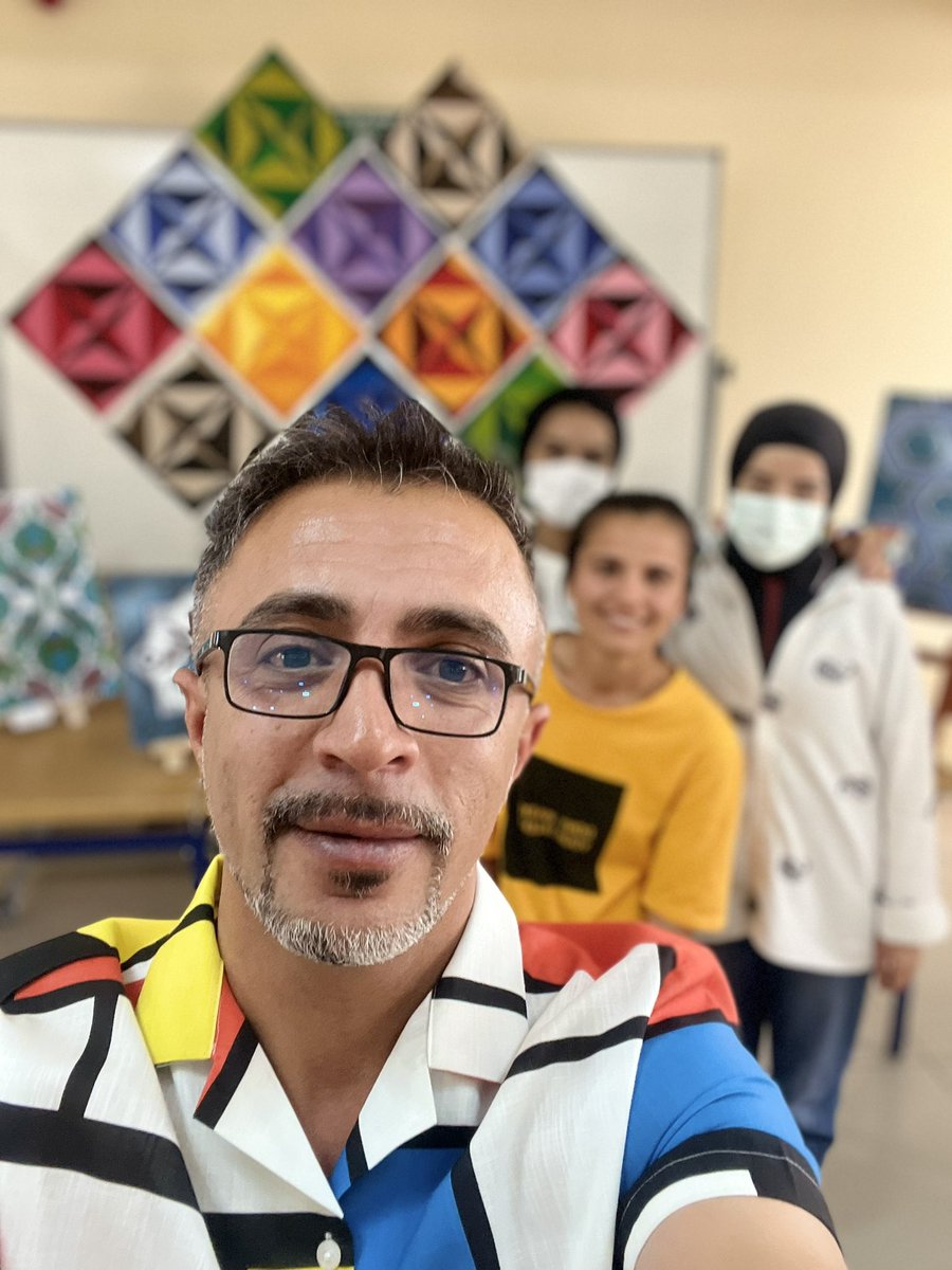 Sanat galerisini öğrencilerimizle gezdik 🤩😃😅🤣