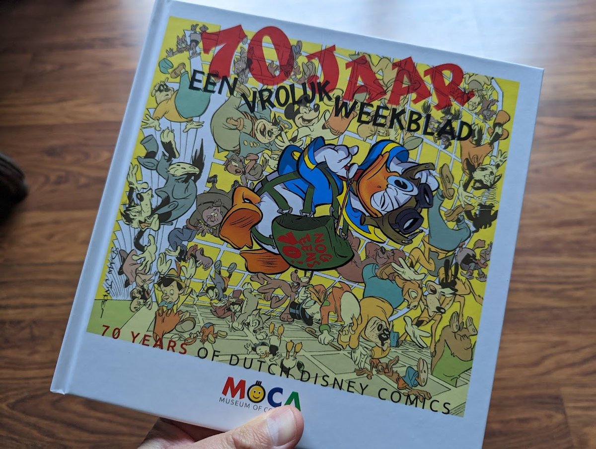 Arvid's tweet photo. Geweldig boek voor bij de "@DonaldDuckNL 70 jaar een vrolijk weekblad"-tentoonstelling in het MoCA te Noordwijk! Hoogtijd om een trip te plannen ⏩https://t.co/EDjSBjpKo9 #MOCA #VrolijkWeekblad #Ducktalks https://t.co/RQiQIyvoVn