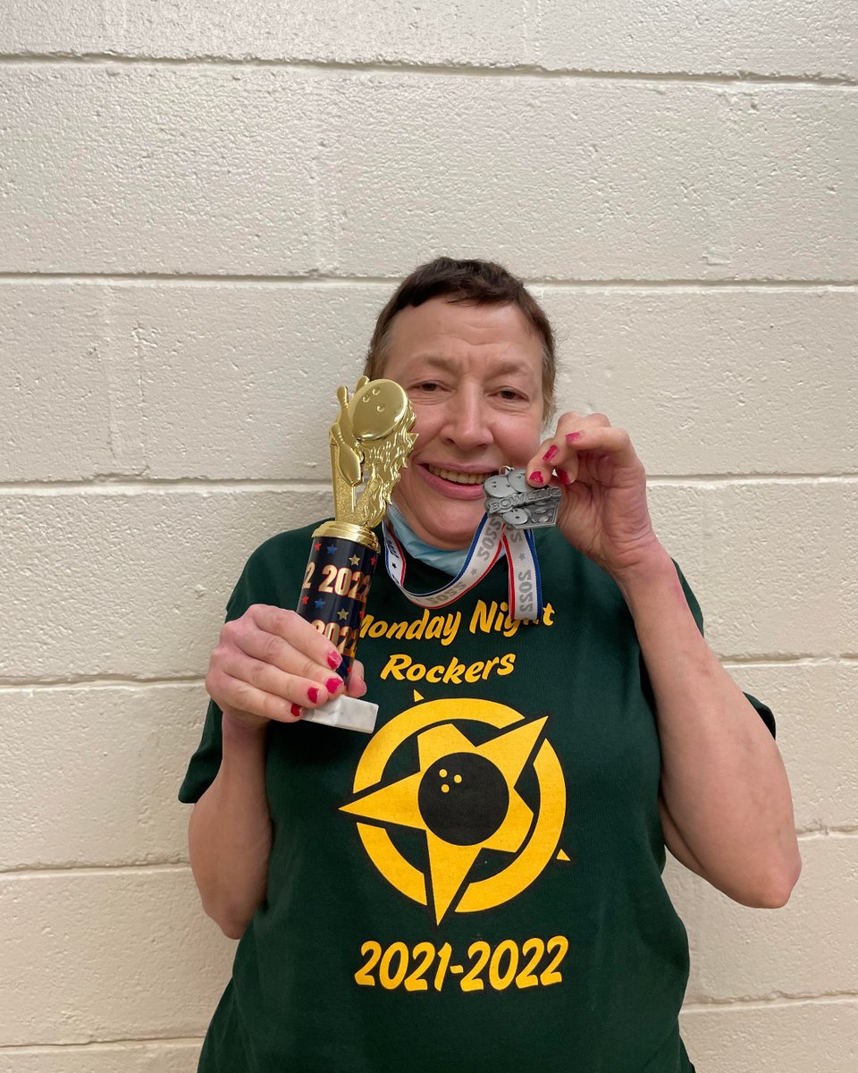 handi_crafters's tweet photo. Co-workers by day ☀️🌞..... Bowling team mates by night🌒🌛!
Congrats to these two for finishing their Monday night bowling league!
#HCOppCenter #BowlingLeague #DevonLanes #bowling #mondaynightbowling #WinnerWinnerChickenDinner https://t.co/z4weONoWaP