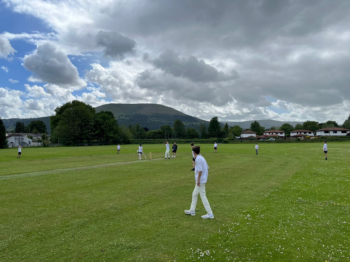 Congratulations to Yr7&amp;8 cricket who won their first game today against <a href="/KingHenrySchool/">King Henry VIII 3-19 School</a> by 10 wickets 🏏