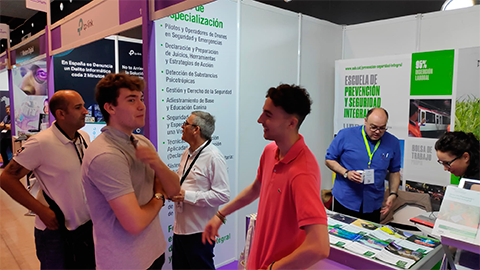 EPSI_UAB's tweet photo. 📣Innovación y prevalencia de las softskills en el Security Fórum 2022🚨🔐: https://t.co/amb3yYlVJr
#SecurityForum22 https://t.co/9TwklGL0fi
