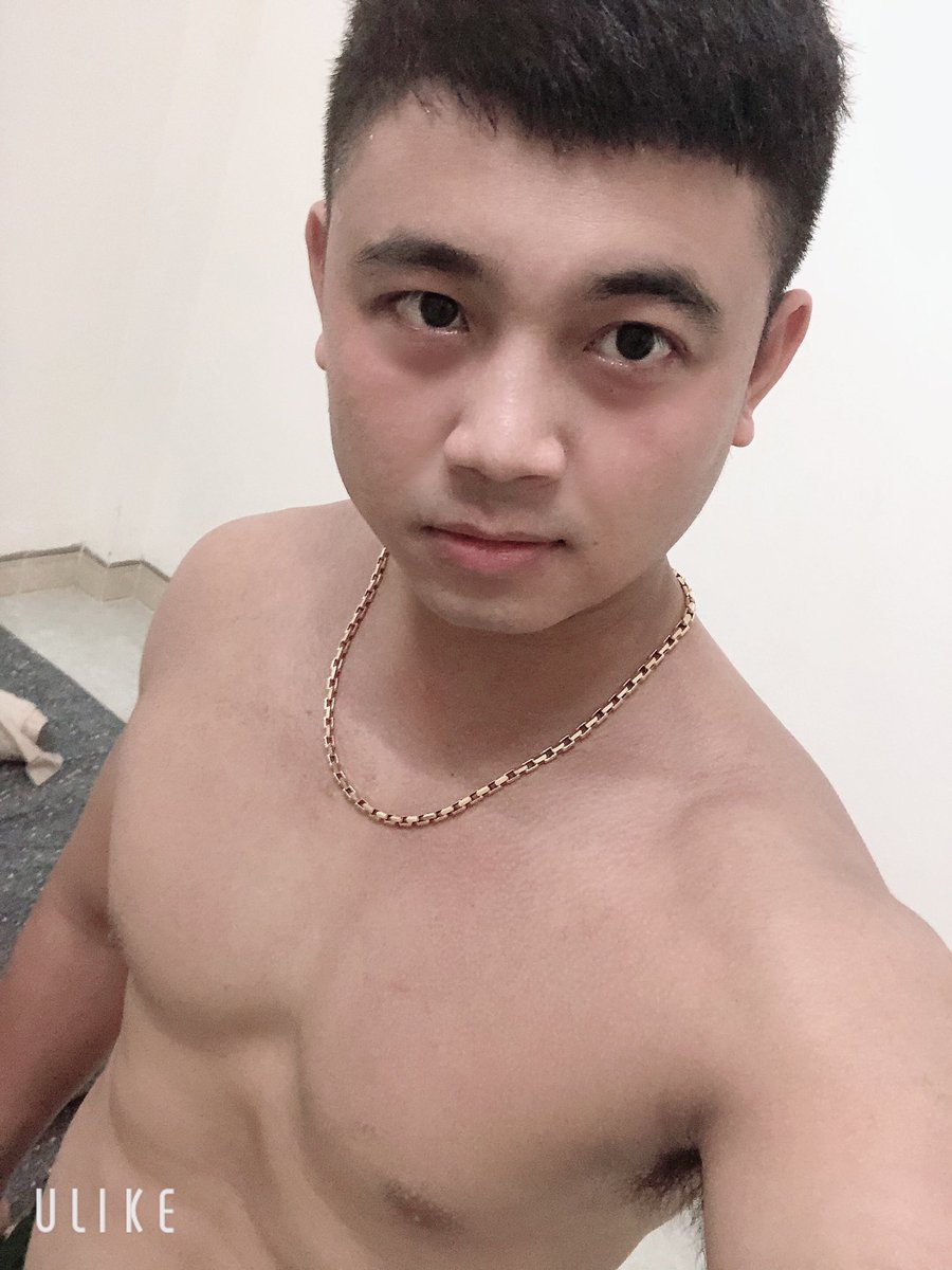 Phi49310778's tweet photo. Tối nay có ai.tâm.sự ko nào https://t.co/zm4nJsvL6C