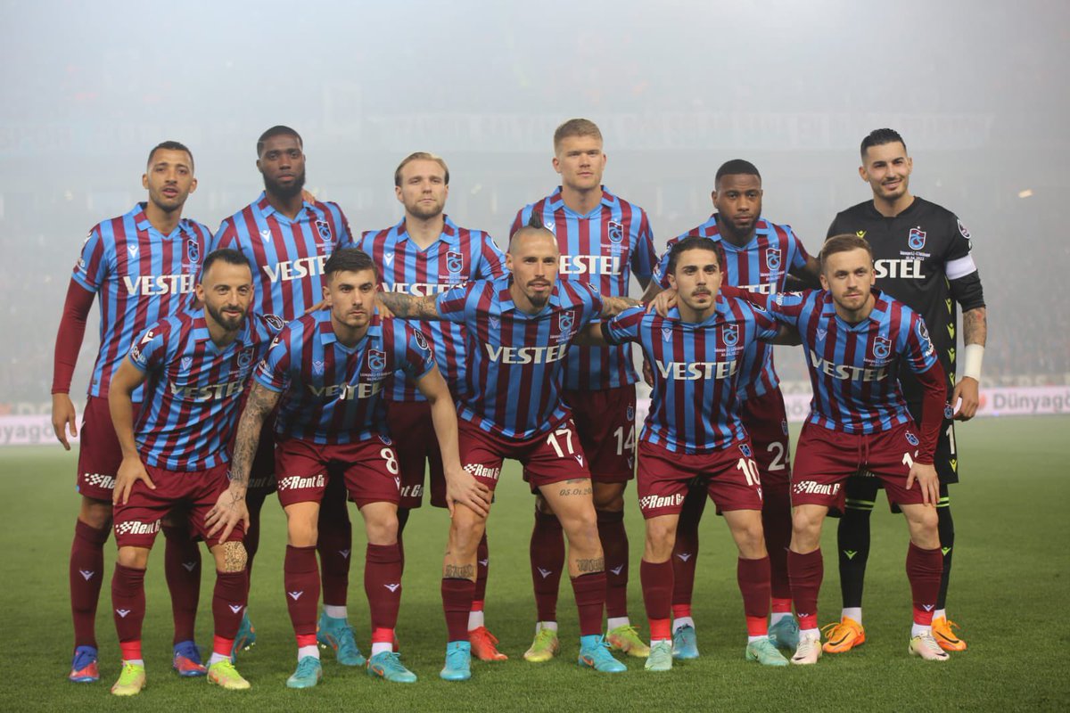 BÜYÜK TRABZONSPOR TARAFTARLARI TAKİPLEŞİYOR.

Beni takibe alan tüm Trabzonspor'lu Taraftarlarımızı anında takibe alıyorum. Bu tweeti beğenip RT atarak bana destek olursanız daha fazla kitleye ulaşırız.

#TrabzonsporlularTakipleşiyor