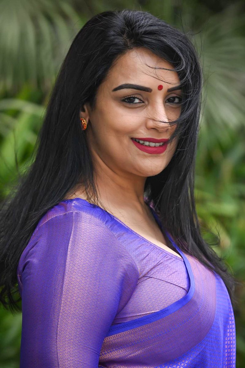 Shweta Menon Aunty #shwetamenon #swethamenon #auntyhot #tamilaunty #TamilActress #tamilhot #teluguactress #malluaunty #malluhot #teluguactress