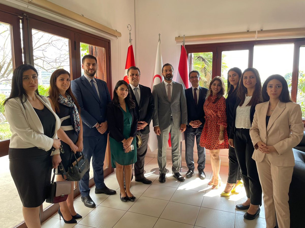 Tika_Lebanon's tweet photo. استضفنا وفداً من الدبلوماسيين اللبنانيين الشباب الذين شاركوا في البرنامج التدريبي للأكاديمية الدبلوماسية في تركيا في مكتبنا، حيث اطلعنا على مشاريع تيكا و نشاطاتها. https://t.co/y4h4dtJg6m