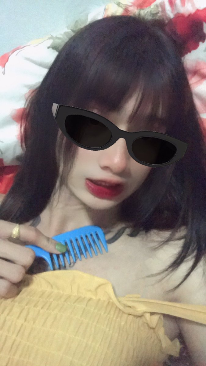 nxnbi4Bee's tweet photo. เหงา ทักมาคุยด้วยหน่อย😅 https://t.co/rejVMe0Gtv