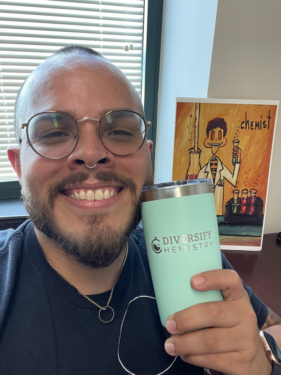 Thanks to @DiversifyChem for this awesome Yeti rambler. If you don’t know, diversify chemistry is a webpage that serves to highlight the diverse community of chemistry professional. #LatinxInChem