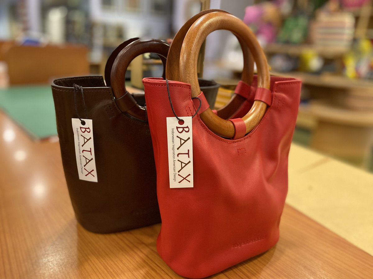 Love your new summery dress? Want to show off how you styled your outfit with a rattan or Sumatran moon purse? We want to see it! Tag us and we might surprise you with a discount on your next purchase!