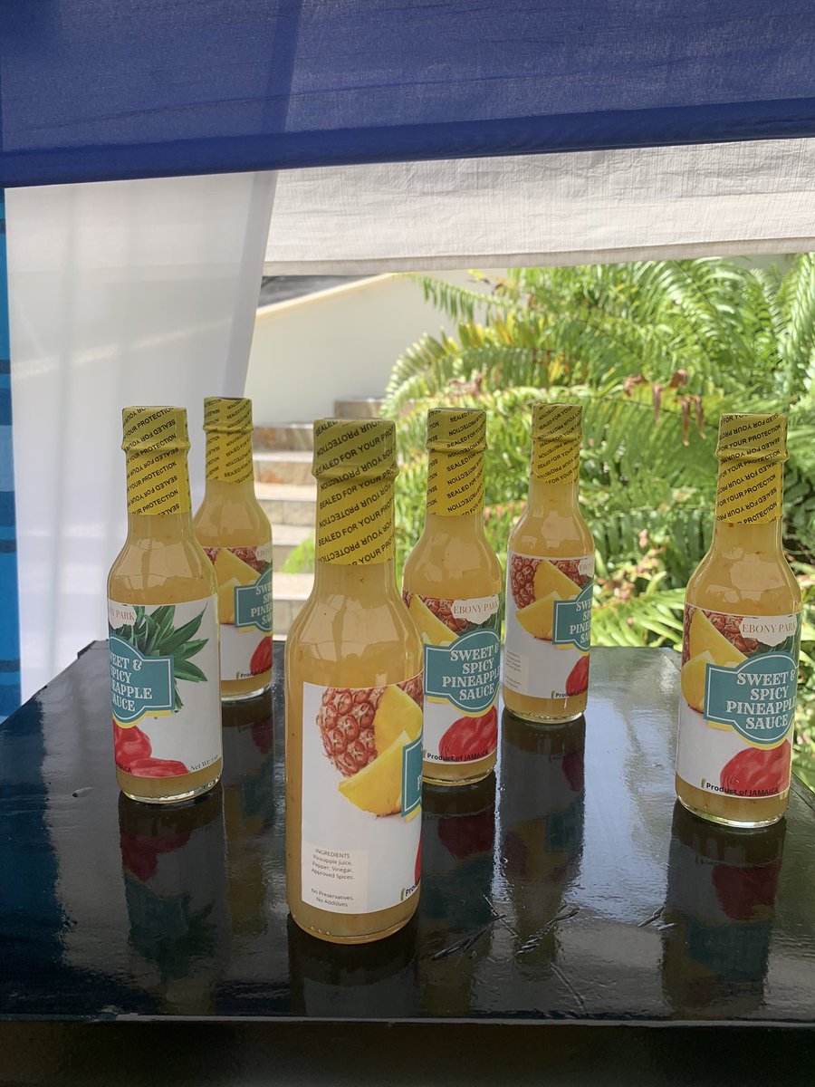 heartnstatrust's tweet photo. Some of the products made by our trainees at the Ebony Park Academy on display at the Women in Agriculture Conference 2022 #HEART #WomenInAgriculture #EbonyPark #EbonyPride https://t.co/jUSovlOOoU