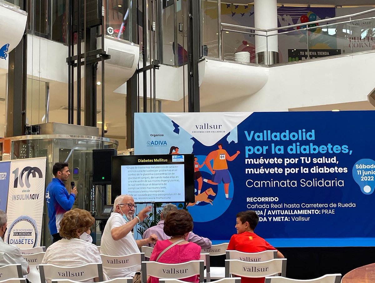 AdivaValladolid's tweet photo. Llega el turno en el escenario de @ccvallsur del entrenador personal Ruben Nozal que nos da las claves para que nuestro cuerpo se active @NozalPT ¡Os esperamos en la #SemanaDiabetesVa ! https://t.co/f1PfeNAZ4f