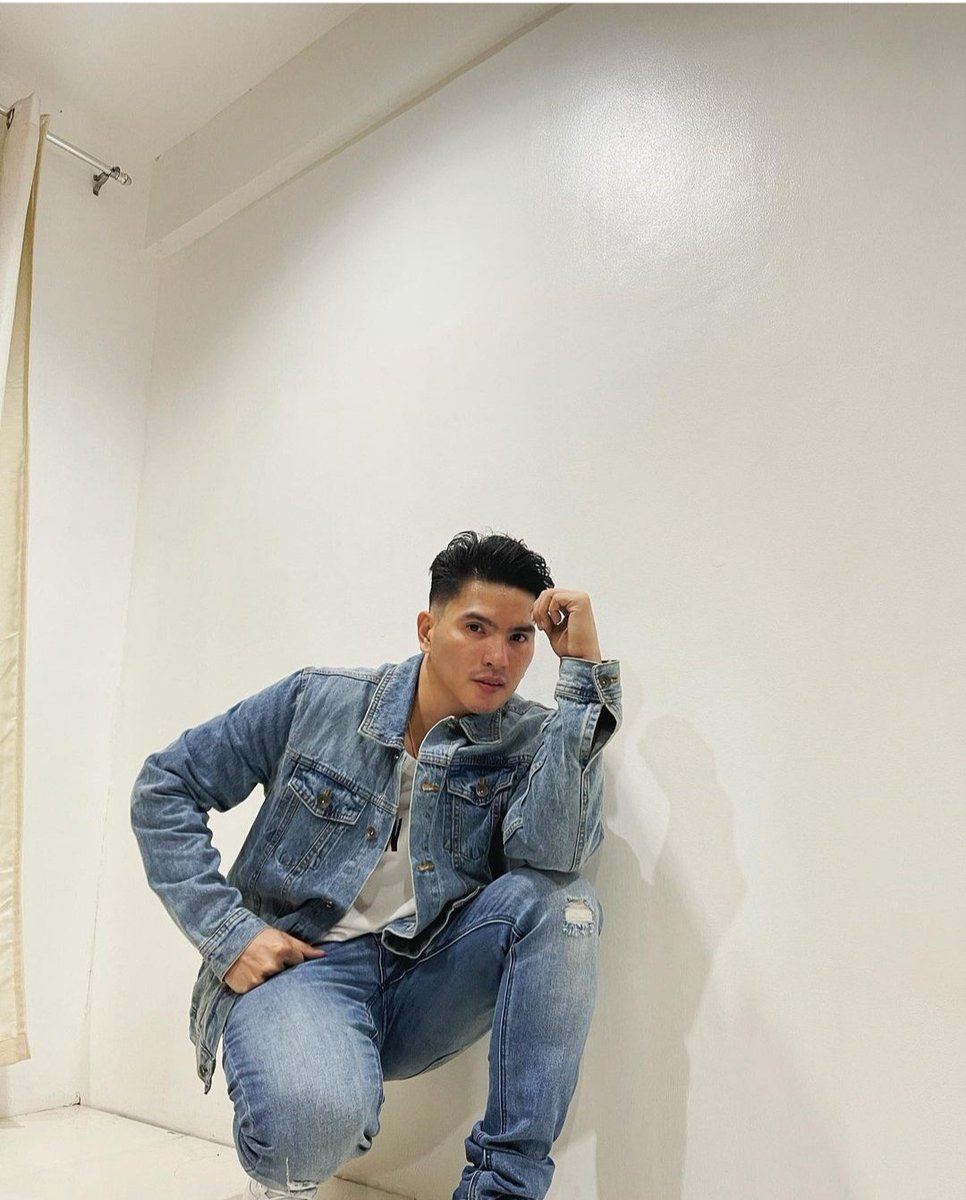 JeanetPReyes's tweet photo. It's time to say goodbye .but I think goodbyes are sad I'd much rather say hello.Hello to a new adventure.

kKK MYGZMOLINO 4EVER
#KaBunsoMygzSolid https://t.co/agrcUEA0yn
