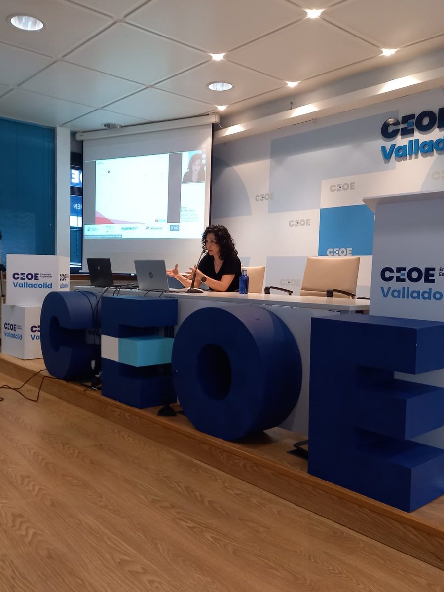 _ICCL_'s tweet photo. Hoy @LauraRuedas del @_ICCL_ en la Semana Tecnológica de Arquitectura e Ingeniería de Valladolid, participa con su ponencia "Libro del Edificio Existente" explicando su contenido y herramienta informática.

@COAATVA @COACYLE @ingenierosva #LEE https://t.co/FIvoRIfXPY