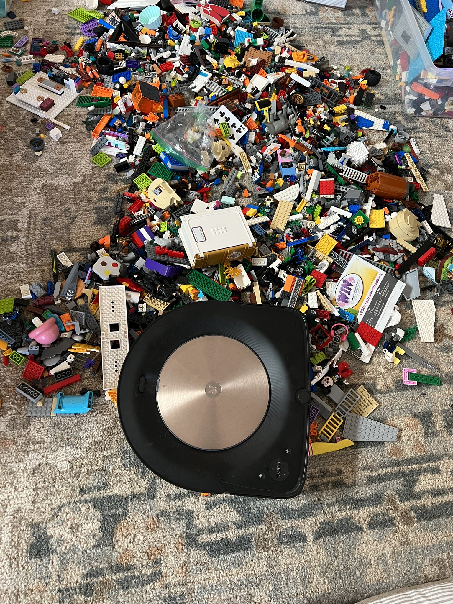 Mark Fleming on X I m not a Roomba expert but this can t be good lego roomba https t ffYr2FLx9A X