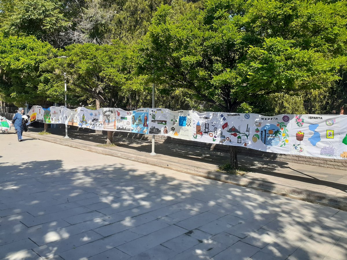 "Minik Ellerden Büyük Türkiye" adlı Ulusal projede İlimizi temsil eden Kıymetli Öğretmenimiz Nazik Gönenli ve öğrencilerimizi  tebrik ediyoruz. 👏👏👏
<a href="/Burdurvalilik/">T.C. Burdur Valiliği</a>
<a href="/BurdurilMEM/">Burdur İl Milli Eğitim Müdürlüğü</a> <a href="/nesrin_kakirman/">Nesrin Kakırman</a> <a href="/S_GuvenYILMAZ/">Seyit Güven YILMAZ</a> <a href="/Salim_Oguz/">Salim OĞUZ🇹🇷</a> <a href="/EserogluNuray/">Nuray Eseroğlu</a> <a href="/GonenliNazik/">Nazik Gönenli</a>