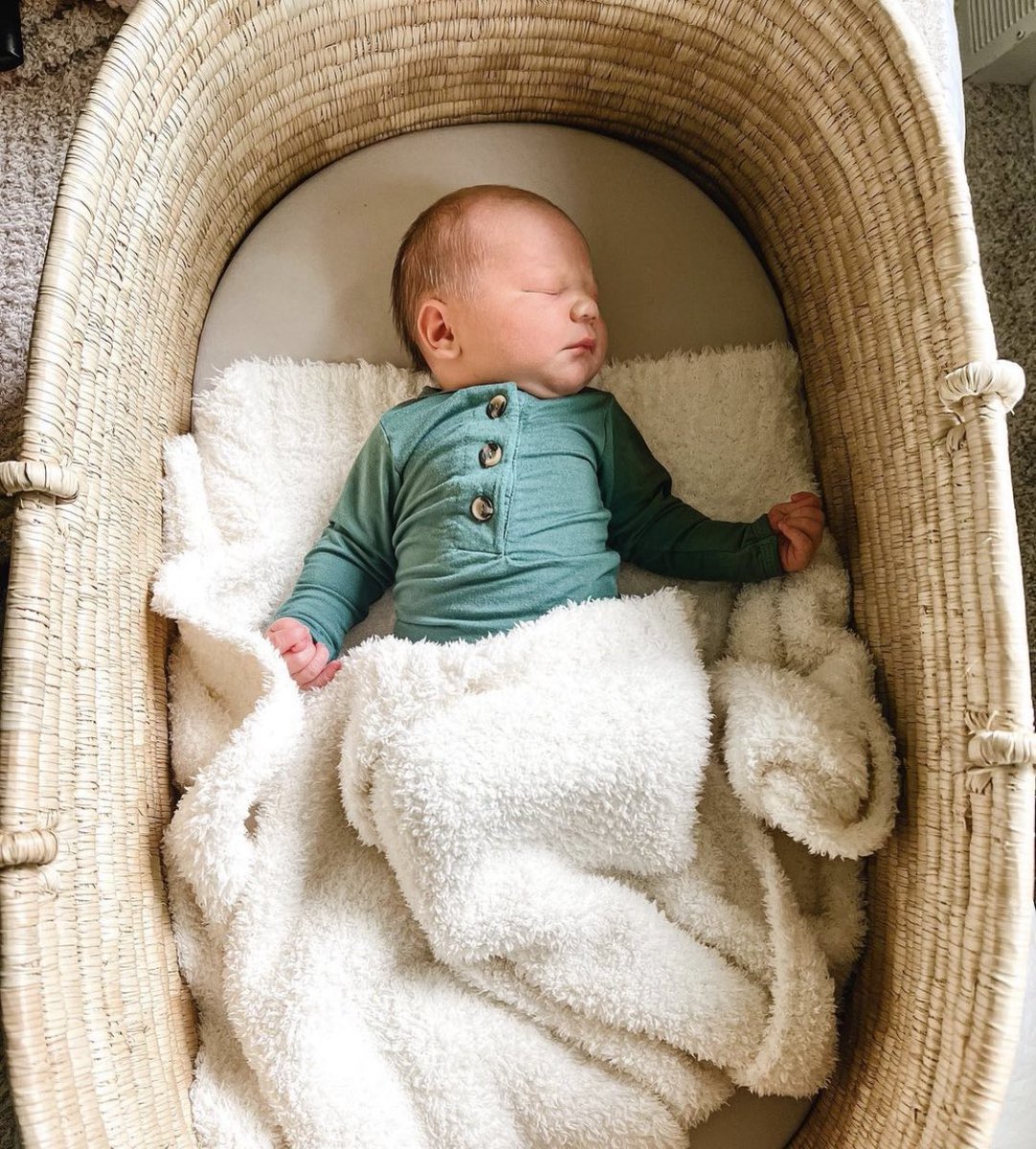 •𝙷𝚊𝚢𝚍𝚎𝚗 𝙽𝚘𝚊𝚑 𝙷𝚊𝚕𝚜𝚝𝚎𝚊𝚍•

Baby H finally decided to make an appearance and our hearts are so full. We love you so much baby boy 💙 

@jubilantdream