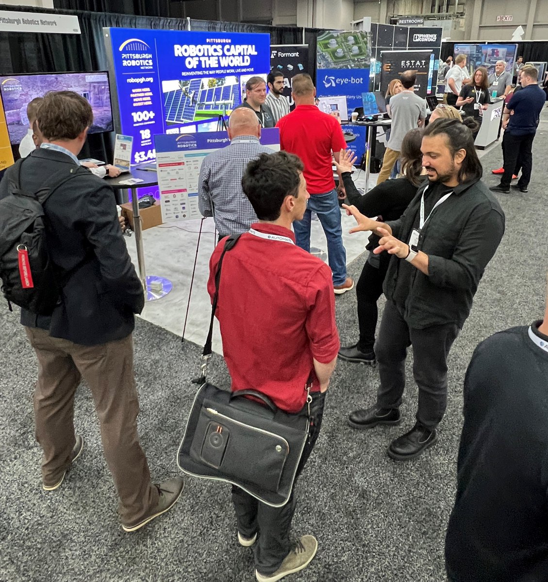 RoboPGH's tweet photo. Day 3 of #AutomateShow and we're still drawing crowds and opportunity for investment, business and new members to the Pittsburgh Robotics Community. #MoveHere #InvestHere #PartnerHere #WorkHere https://t.co/36clRoV4p9