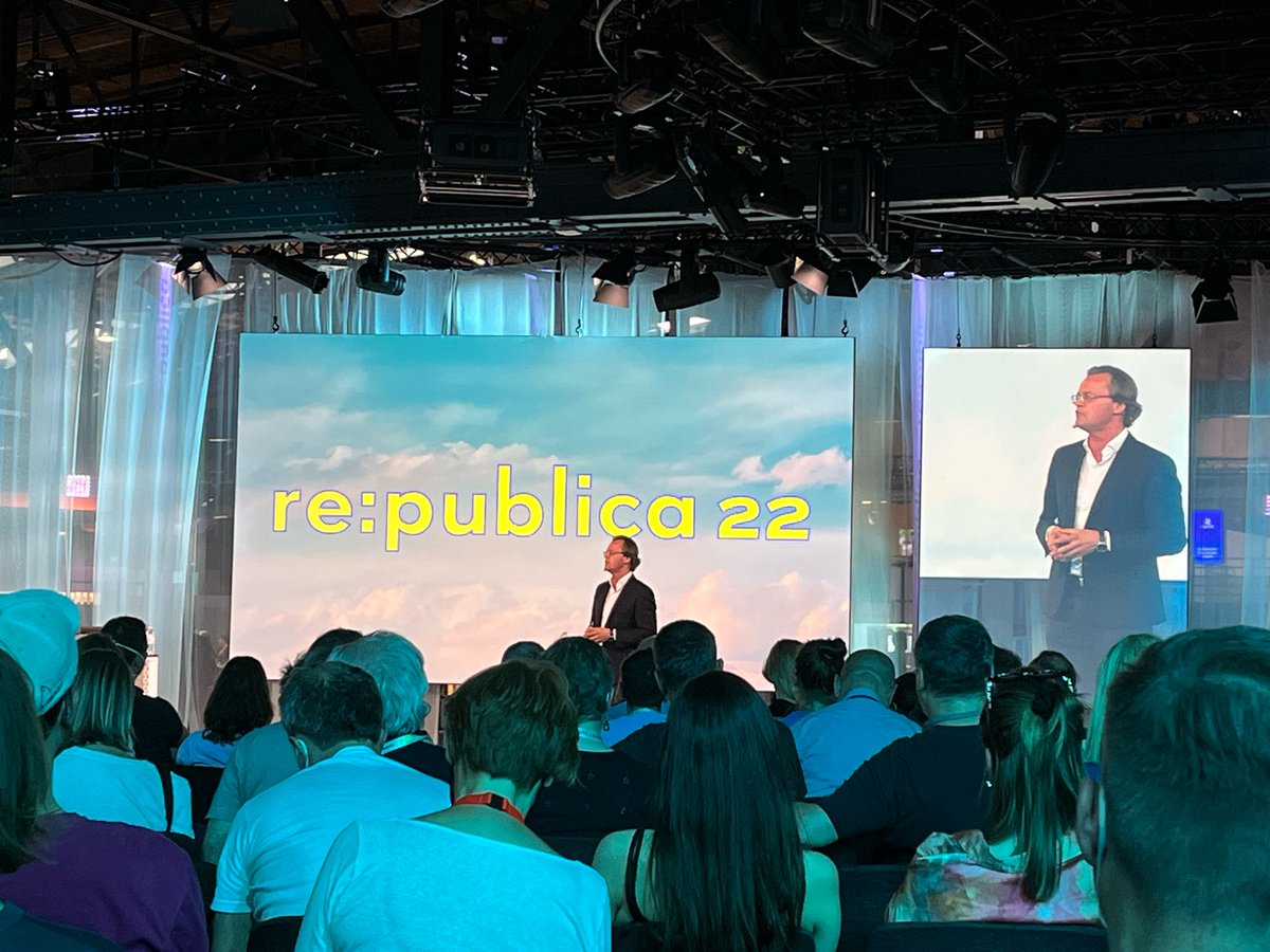 Faszinierend: Lehren aus dem #Informationskrieg von Bernhard Pörksen - wie erreichen wir die, die an Propaganda glauben? #desinformation #rp22