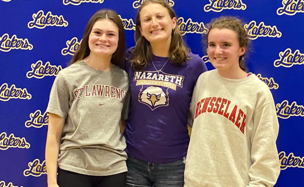 hallidayc's tweet photo. @KenzieLHalliday got to announce her intent to attend and play field hockey at Nazareth College next year!  #nazbound #nazfieldhockey https://t.co/ssgQ4We3F8