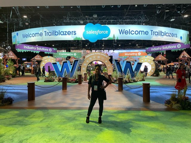 imIsadelle's tweet photo. What’s up #Chicago first time here and liking what I see. Glad I came for the @salesforce Connections trade show. The fun is just starting #tradeshow #KeepLearning https://t.co/L7au5nCsDg