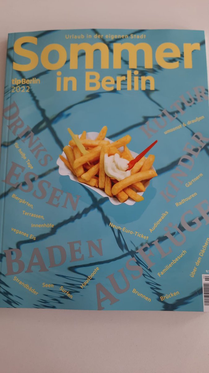 Julia Lorenz (@_jlorenz) on Twitter photo Friends! Schaut mal: das neue "Sommer in Berlin"-Heft ist da! <a href="/Lennartkoch_/">Lennart Koch</a> erzählt, wie aus Strandbädern soziale Projekte werden, @tochtersatire und andere Schriftsteller*innen geben Lesetipps, <a href="/sollalamat/">Sonja Matuszczyk</a> lauscht auf Nachtigallen, @aidabaghernejad führt euch zum Weinberg, ... Friends! Schaut mal: das neue "Sommer in Berlin"-Heft ist da! <a href="/Lennartkoch_/">Lennart Koch</a> erzählt, wie aus Strandbädern soziale Projekte werden, @tochtersatire und andere Schriftsteller*innen geben Lesetipps, <a href="/sollalamat/">Sonja Matuszczyk</a> lauscht auf Nachtigallen, @aidabaghernejad führt euch zum Weinberg, ...