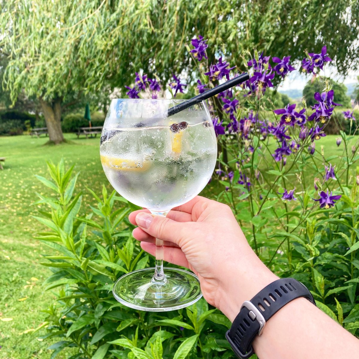 glasfrynpub's tweet image. Hump day treat anyone? 

Why not join us on the terrace for a G&amp;amp;T?? 

#glasfryn #bandplife #publife #brunningandprice #gandt #summertime