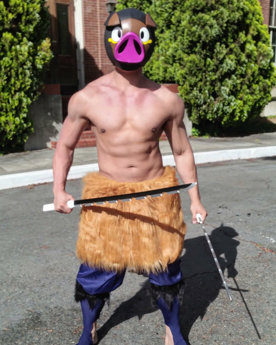 TimcangJr's tweet image. My Lechonuske .... Whoever ate my mum will
Pay.... 🤣🤣🤣 #lechonk #inosuke #cosplay18