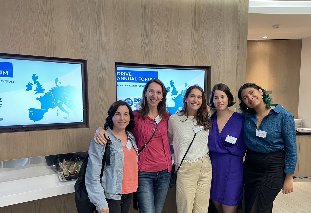 ElisaMartro's tweet photo. The #CanRuti team on behalf of @hgermanstrias  @GTRecerca enjoying the @drive_eu @IMI_JU @EU_Commission annual forum 

@mseguramalavez @ValeraJulia @SaludesVeronica &amp; Beatriz Blanco

#Influenza #SARSCoV2 #vaccine #effectiveness https://t.co/P1iGm65CEV