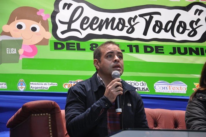 APERTURA DE LA 3RA FERIA DEL LIBRO, SEMANA DE LA CULTURA youtu.be/Hzq3ii0Fgs8 vía <a href="/YouTube/">YouTube</a>, Muchas Gracias <a href="/DelfinaCaceres/">Delfina Cáceres</a>