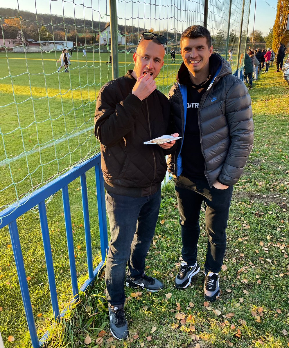 Dekret tweet media