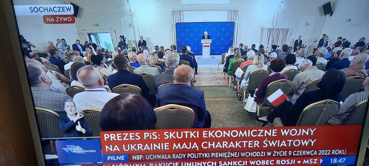 luklu78's tweet photo. Całkowicie przypadkowi mieszkańcy Sochaczewa🤣😂 https://t.co/eD44OQdmUd