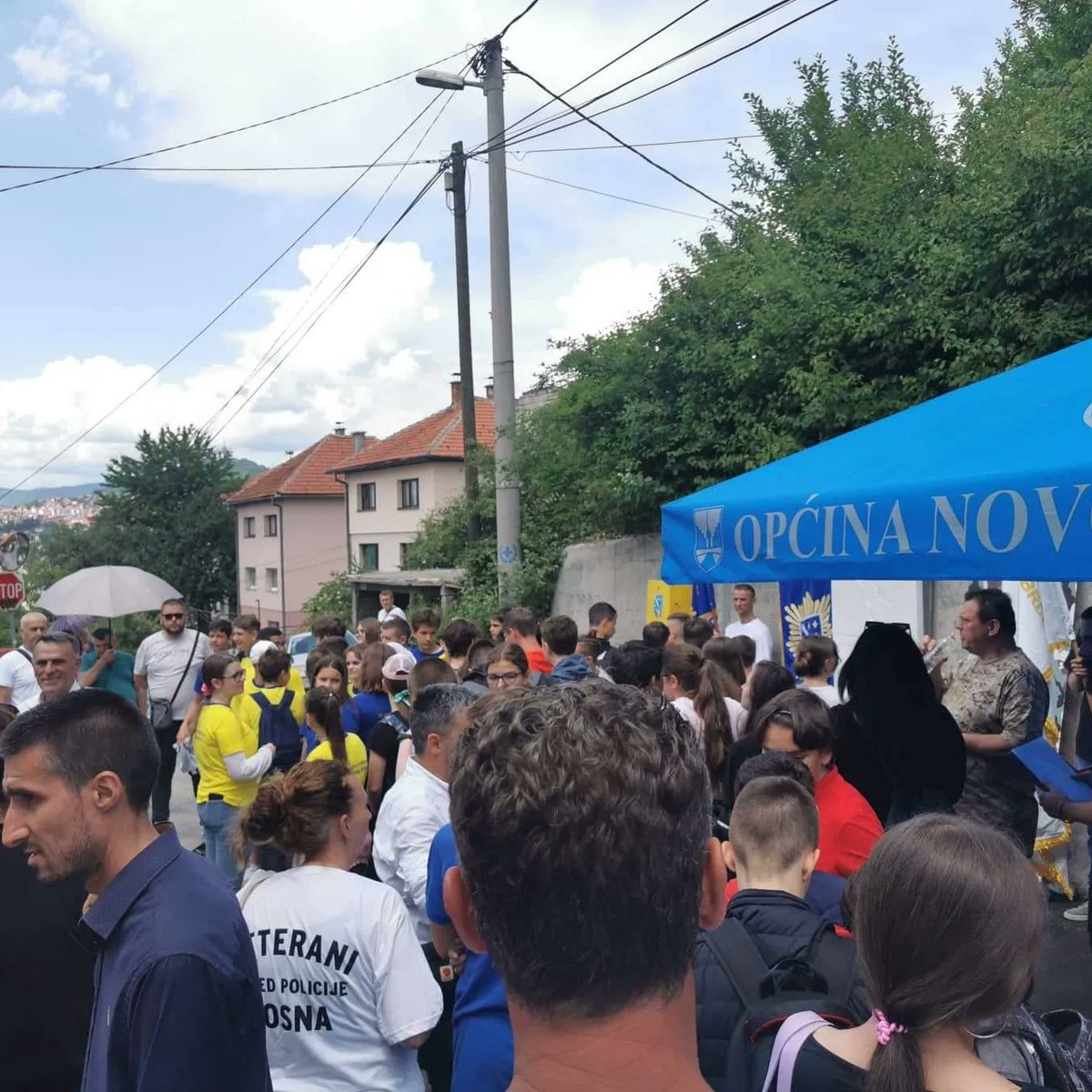 SrSrdic's tweet photo. 30 godina od pogibije Vinka Šamarlića

🇧🇦 Naravno, kao i svake godine do sada obišao sam Spomen-ploču i odao počast jednom od najvećih bosanskih sinova.

🇧🇦 Neka ti je vječna slava🖐️ https://t.co/S856TOlYns