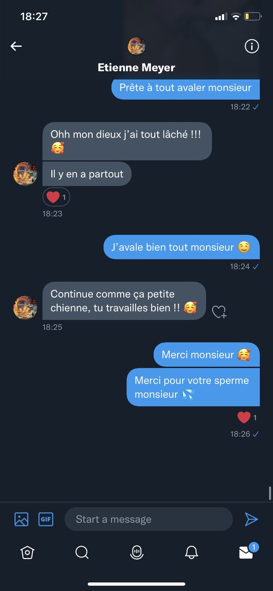 VideuseCouille's tweet photo. Merci à mon maître @MaitreM1304 pour m’avoir autorisé à vider les couilles de monsieur @etienne_meyer13 j’étais assoiffée 🥺 https://t.co/wMiiJDLWT6