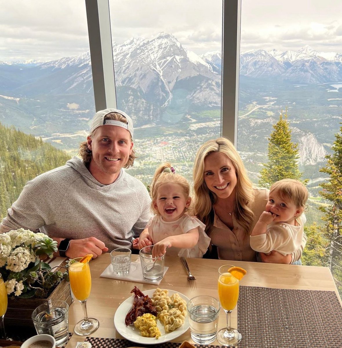 NHLFlames's tweet photo. The Coleman fam, getting in some 🗻 time!

📸: Blake Coleman on IG (bcoles25) https://t.co/GFLMw62LMg