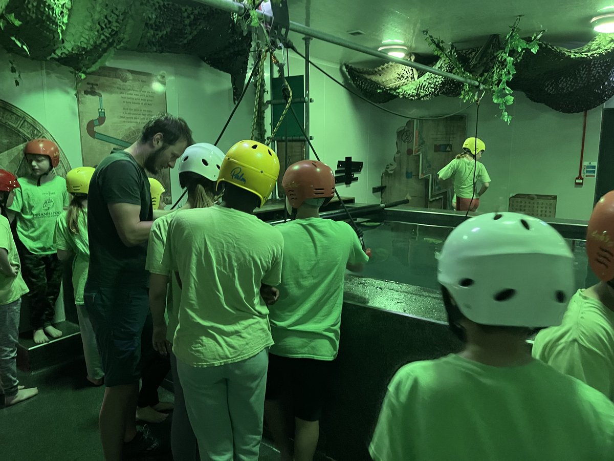 WeltonPrimary's tweet photo. Off to meet the Piranhas #piranhapool #RW22 https://t.co/fkLpb07GpB