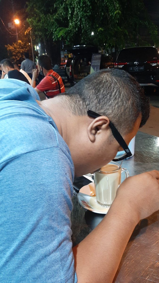 raisyaaaaa2's tweet photo. Mana pernah sih gue pernah berpikir kalau orang ini ninggalin gue dengan cara sejahat ini.

Jujur gue masih bener2 ga nyangka.

Kenapa org dgn packaging yg sgt baik tp ternyata sejahat ini sm gue

#anjursidabutar https://t.co/geVfTk8q7L