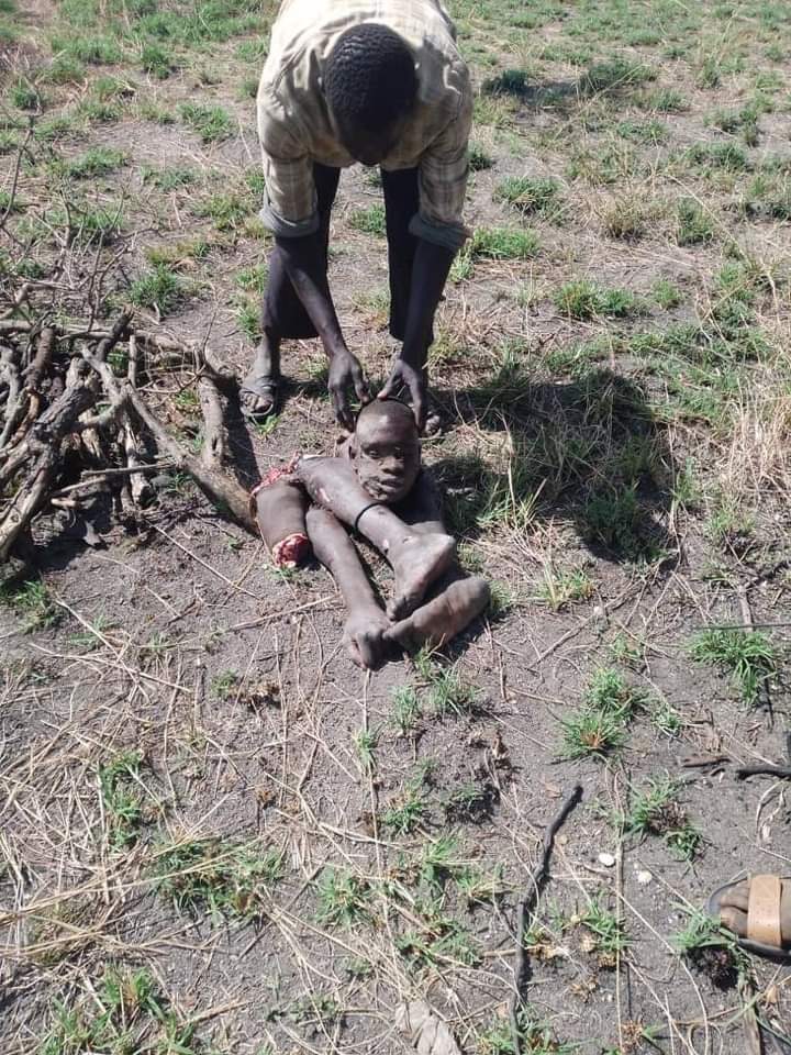 SOwamasha's tweet photo. @EUinUG @EUCouncil @ADCinUganda @FrenchEmbassyUg @SwedeninUG @DKinUganda @NLinUganda @BelgiumInUganda @ItalyinUganda @IrlEmbUganda @eu_eeas @AnnaTheFinn The consequences of funding dictator @KagutaMuseveni, s evil illegitimate regime are injustices killings murders genocides. πΊπ¬needs justice accountability democracy. Wash rinse and repeat #ugandaisbleeding #actualtruthUG #letsbuildug @UN @IntlCrimCourt @EU https://t.co/ZcAFprqimq