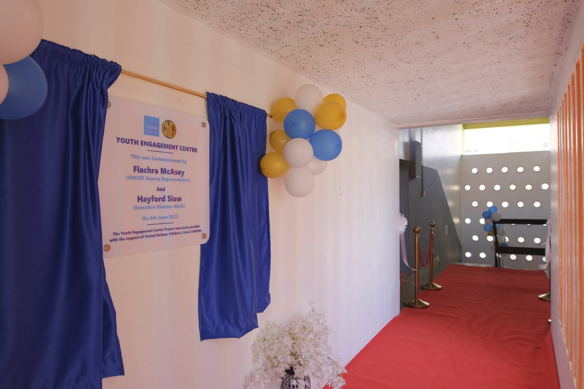 UNICEFGhana's tweet photo. Through the @GenUnlimited_ partnership in Ghana, UNICEF &amp; the @ghanalibraries are providing safe spaces for young people to:
✅ learn
✅build skills and  
✅receive mentoring 
10 youth centers were launched today to give every young person the chance to be supported &amp; empowered. https://t.co/pn0qBNc77L