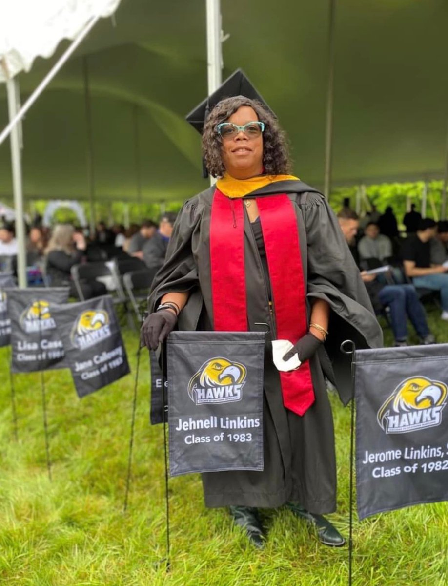 CSMHawks's tweet photo. Recipient of CSM’s First Distinguished Alumni Award Serves Students and Community. 

https://t.co/HYqHEMwxkg

#CSMHawks #CSMAlumni #CSMStudents #CSMCommunity https://t.co/pzayTMuHIs