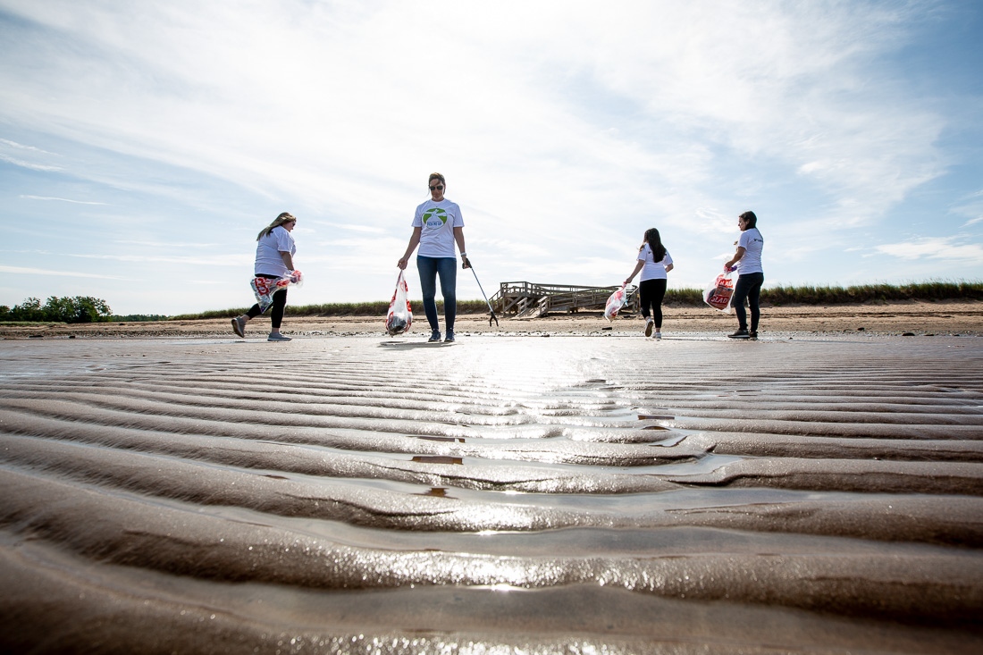 DivertNS's tweet photo. A big THANK YOU to everyone who does their part to keep our beaches and waterways free from litter. There is some amazing work happening in #NovaScotia on this issue, including the work done by Scotian Shores  and Nova Scotia Beach Garbage Awareness, to name a few. 👏 https://t.co/RIm6vxp9cQ