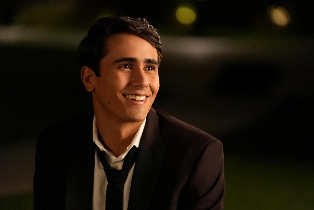 LoveVictorFPage's tweet photo. ¡Oficialmente estamos a una semana del estreno del tercera y última temporada de Love, Victor! 🤩🙌🏻
¿Cuáles son tus expectativas para esta temporada?
#LoveVictor https://t.co/22O93NdM3d